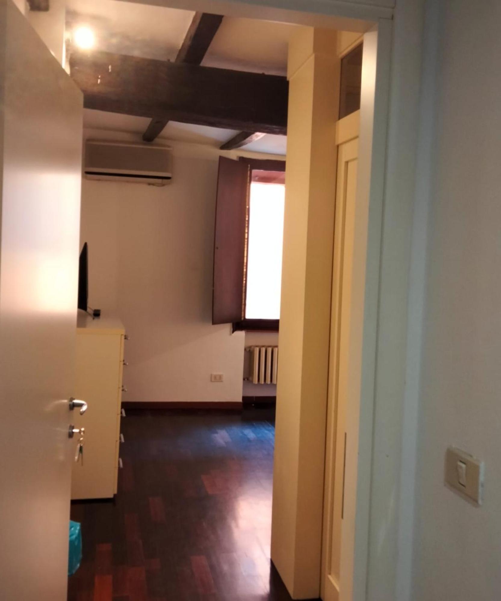 Historic E Comfort Suite - Locazione Semplice 볼로냐 외부 사진