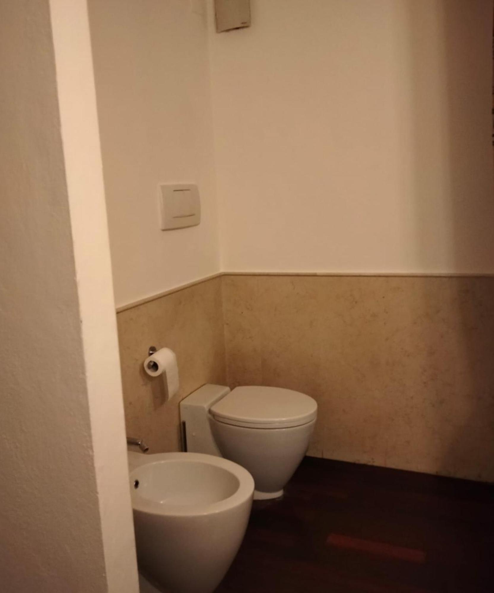Historic E Comfort Suite - Locazione Semplice 볼로냐 외부 사진